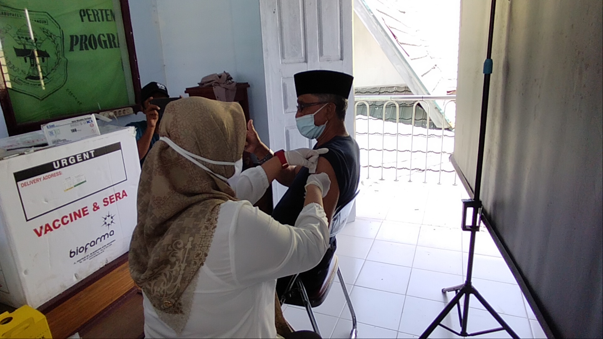 Rencana Sarolangun Beri Uang Setiap Vaksin Batal karena Aturan