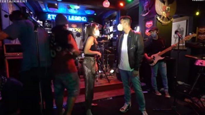 Pertemuan Tak Terduga Gisel dan Raffi Ahmad di Studio Ahmad Dhani, Sempat Lihat Kamar Ganti