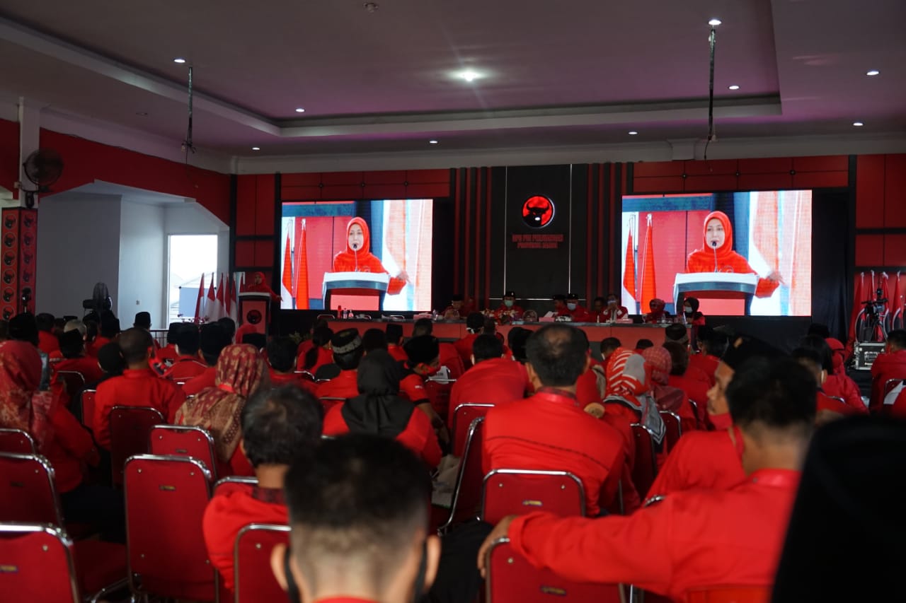 Kader PDI Perjuangan Solid Bergerak Menangkan CE-Ratu, Hasto: Kader Membelot akan Disanksi