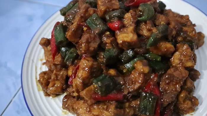 Resep Tempe Orek Basah, Goreng Tempe Setengah Matang Sebelum Dicampur Bumbu