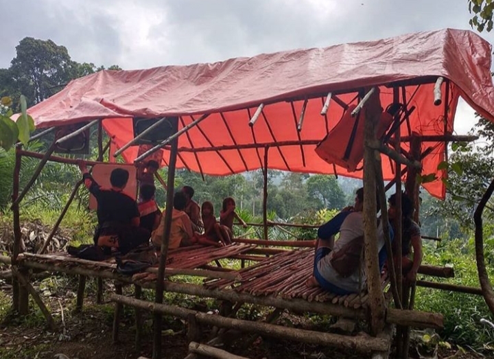 Takut Covid-19, Sebagian Warga SAD di Sarolangun Masih di Dalam Hutan