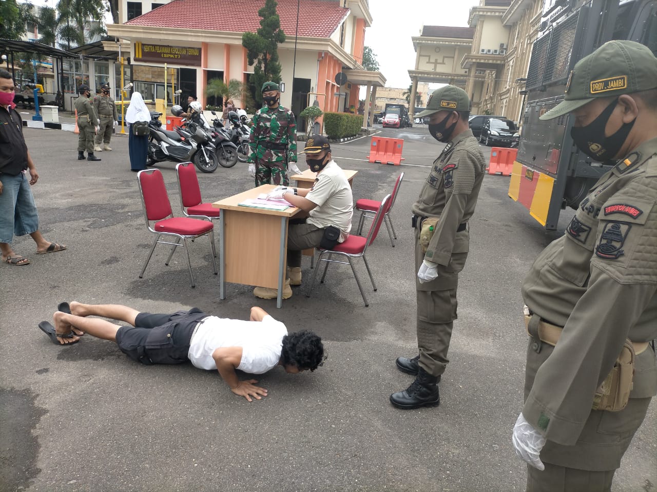 Sudah Ada Pergub, Satpol PP Provinsi Jambi Akan Beri Sanksi Warga yang Tidak Menggunakan Masker
