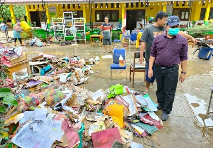 Ada Tujuh Sekolah di Kota Jambi Terkena Dampak Banjir, Bangunan Akan Ditinggikan