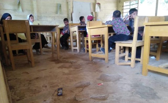 sekolah-rusak-sarolangun-sdn-160_20181108_145045.jpg