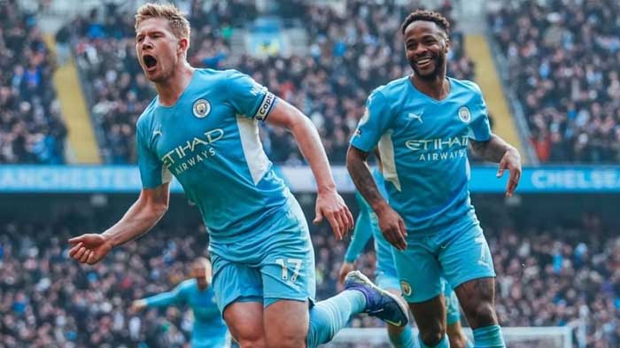 selebrasi-kevin-de-bruyne-usai-mencetak-gol-ke-gawang-man-city-di-liga-inggris-2021-2022.jpg