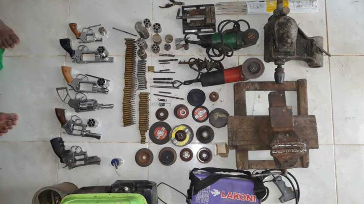 Tim Macan Komering Dihujani Tembakan & Berlindung di Badan Perahu Saat Ingin Menangkap Pembuat Senpi