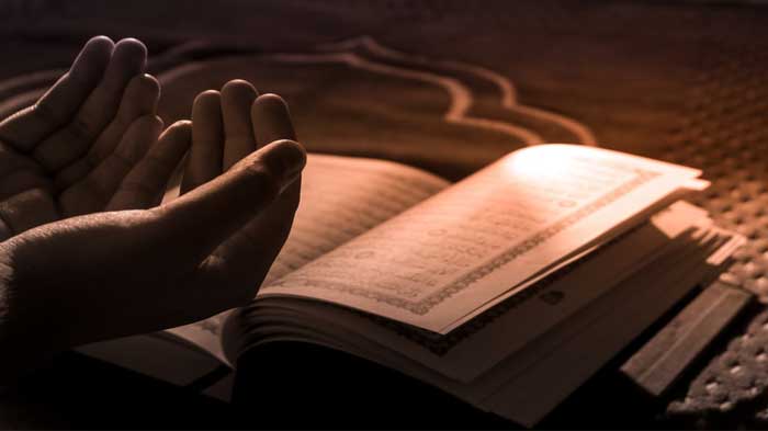 Bacaan Niat Sholat Tahajud 2 Rakaat Sendiri di Rumah