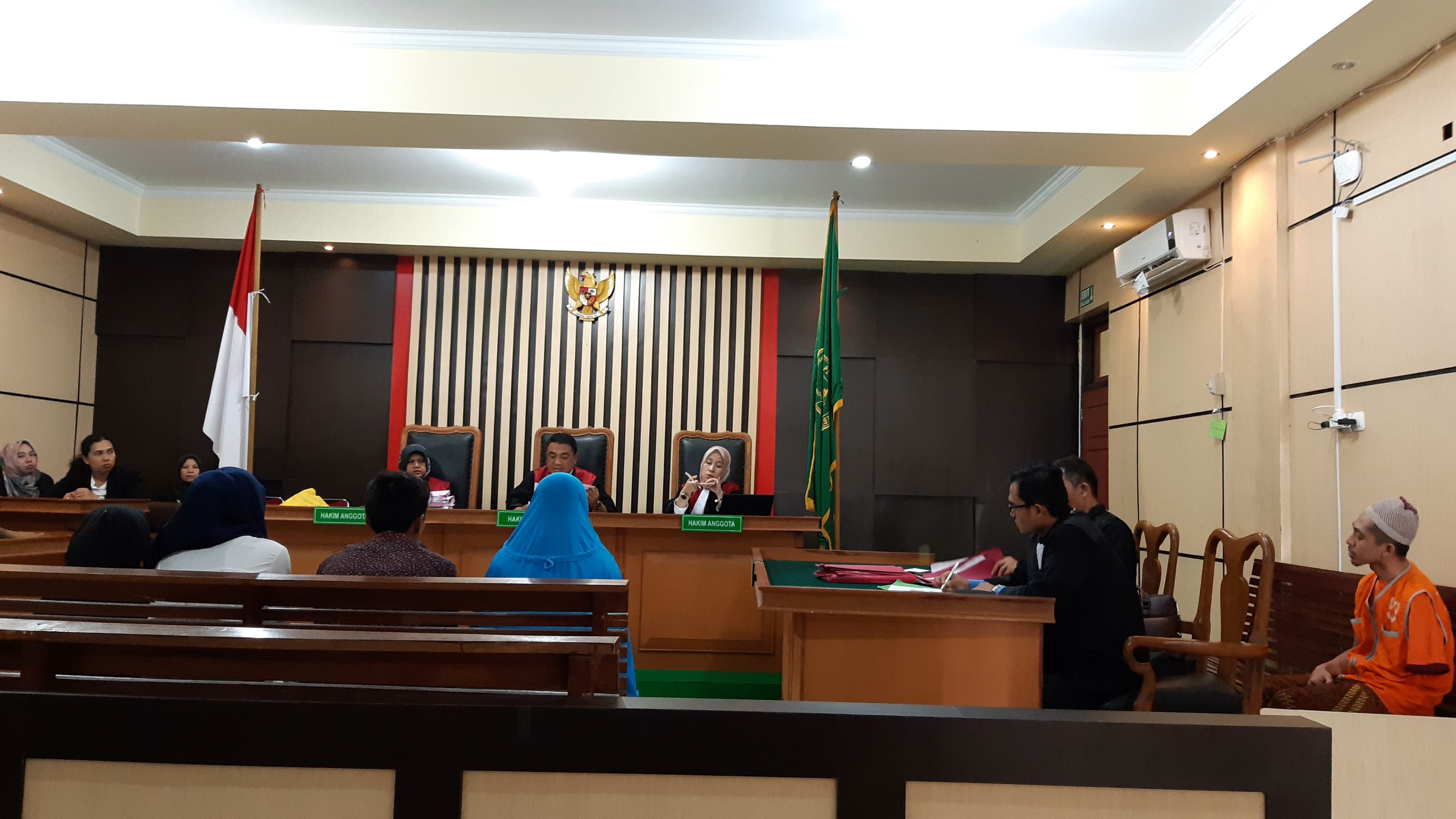 Baru Dimulai Sidang Terdakwa Ubedillah SMB Memanas, Hakim Tolak Saksi