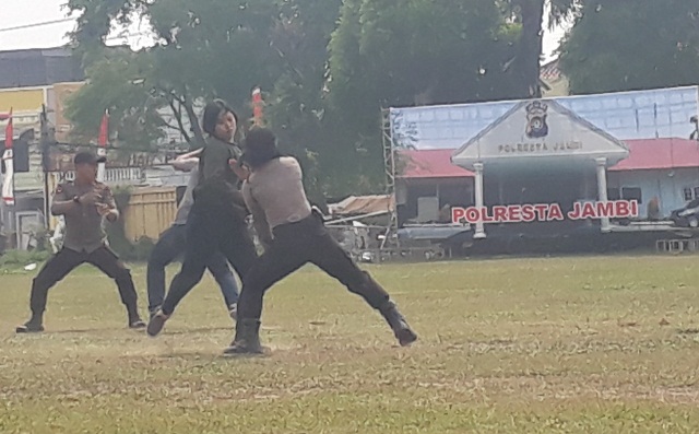 MAKAM Dibongkar, Misteri Kematian Bripda Derustianto Terungkap: Hukuman Dari Senior Jadi Biangkerok!