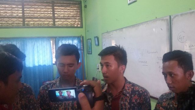 siswa-sman-1-jambi-demo_20160225_123008.jpg