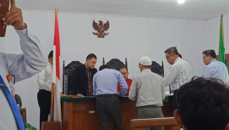 Sidang Praperadilan Ruben Anggota SMB Berlangsung Alot, Pemohon Hadirkan Lima Orang Saksi