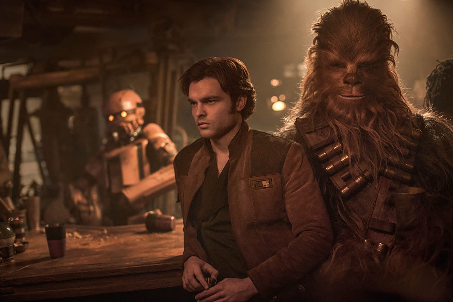 Sinopsis Solo: A Star Wars Story, Pertemuan Han Solo bertemu dengan Co-Pilot Masa Depan Chewbacca