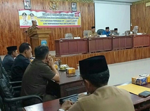 60 Ribuan Warga Sarolangun Belum Rekam KTP, Wabup Minta Kades dan Camat Jemput Bola