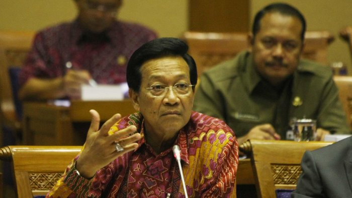 Ini 5 Gubernur dan 8 Bupati/Walikota yang Menolak UU Omnibus Law, Banyak Tokoh Mendukung