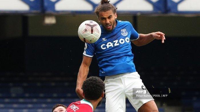 striker-everton-inggris-dominic-calvert-lewin-mencetak-gol-kedua-timnya.jpg
