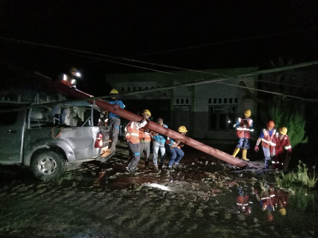 Kerap Tumbang, Tiang Listrik PLN di Tanjabbar Butuh Peremajaan