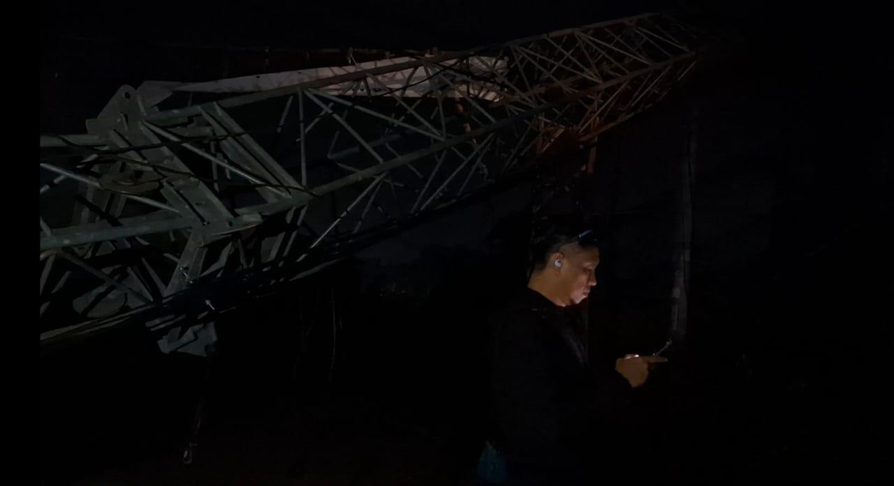 Lokasi Tower Jambi yang Roboh di Tanah Kosong yang Sekitarnya Padat Penduduk