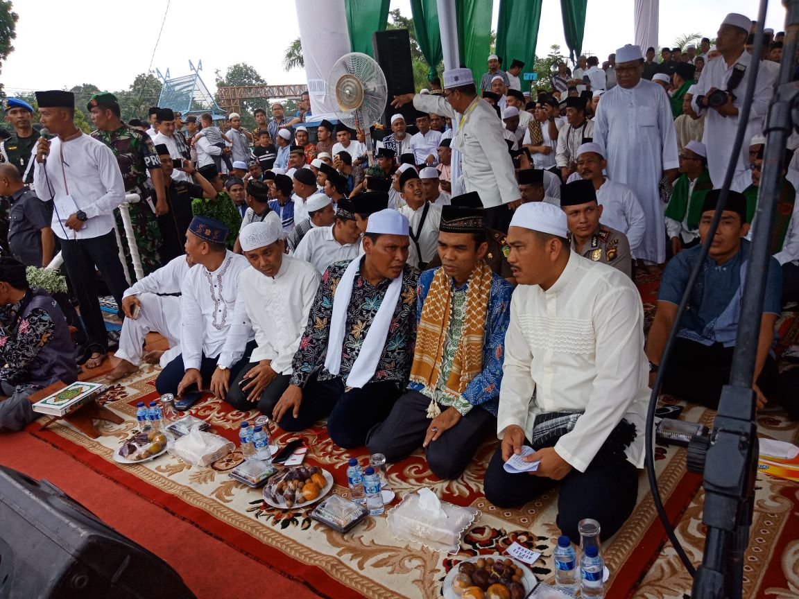 Ingin Pertanyaan Dijawab Ustaz Abdul Somad, Ibrahim dan Warga Sedusun Datang Pagi-pagi, Akhirnya