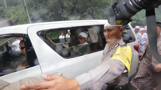 BREAKING NEWS: Ustadz Arifin Ilham Tiba di Sentul Bogor, Disambut Warga dan Kumandang Azan