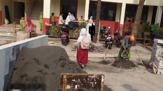 Anak Kelas 3 SD Bikin Driver Ojol Nangis, Disuruh Jemput, Hal Tak Terduga Ditemukan di Kostan