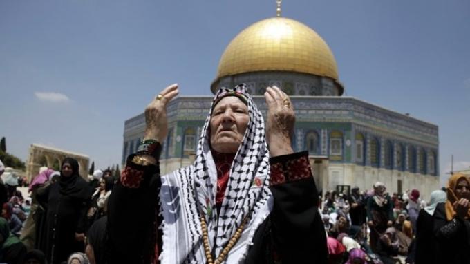 LENGKAP Sholawat Nariyah-Bacaan Arab, Latin dan Artinya, Mudah Cari Rezeki Jika Dibaca Setiap Hari