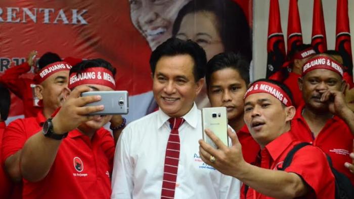 Jejak Karier Yusril Ihza Mahendra, dari Bangsawan, Penulis Pidato Soeharto hingga Jadi Menteri