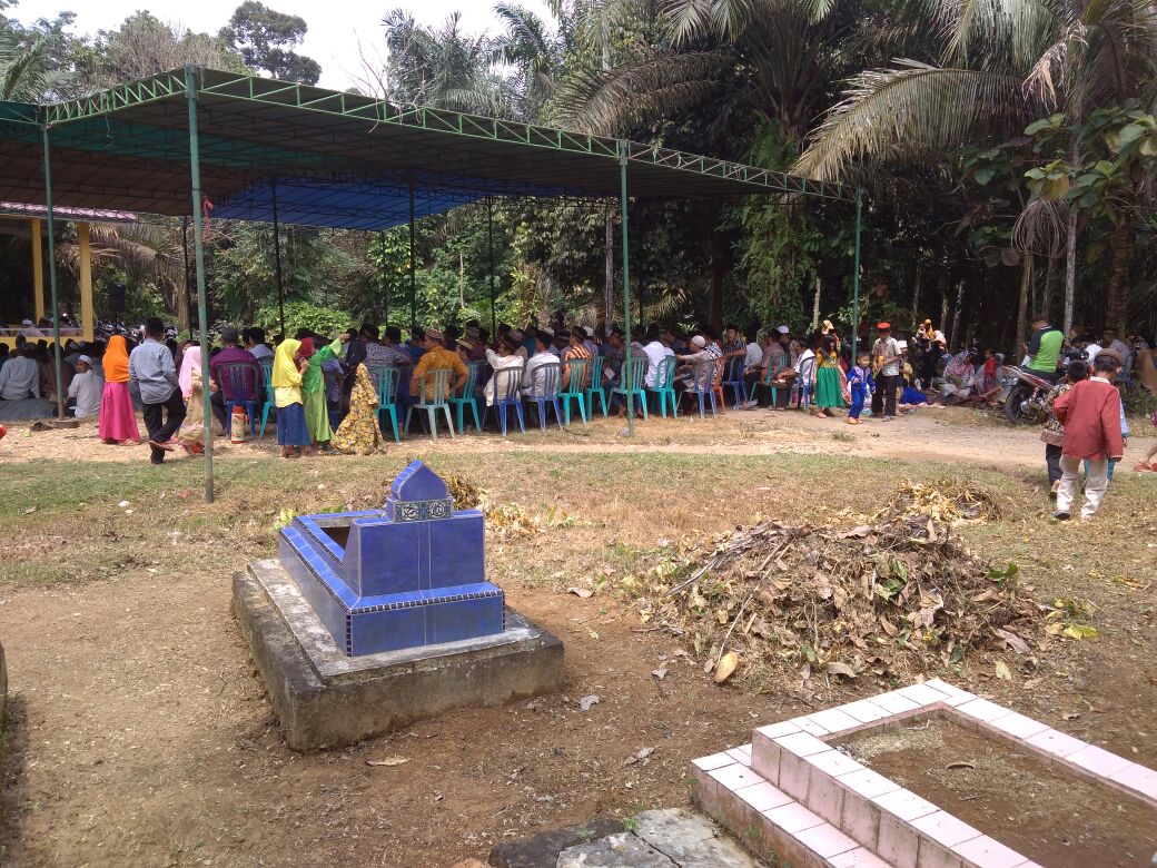 Warga Sekernan Sambut Bulan Suci Ramadan, Lakukan Ziarah Kubur