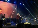03032018_tulus_konser_20180303_214222.jpg