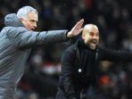 11122017_manchester-united-jose-mourinho-kiri-dan-manajer-manchester-city-josep-guardiola_20171211_114405.jpg