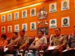 15092016-tim-investigasi-mabes-polri_20160915_214016.jpg