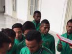 19122016-pemain-timnas-terima-bonus_20161219_230504.jpg