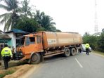 20042018_truk-adu-kambing_20180420_194458.jpg