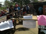 20130513_blokir_jalan.jpg