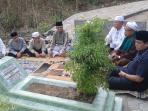 20150720_hasan-basri-hba-makam-sayoeti_20150720_231521.jpg
