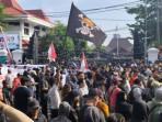 Warga Pati Ngamuk, Bakal Geruduk Kantor DPC Gerindra dan PDIP, Pansus Hak Angket Digembosi?