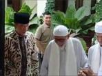 20251001-Momen-Jokowi-menyambut-Abu-Bakar-Baasyir.jpg