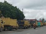 20251008-Ilustrasi-truk-ngantri-solar-di-SPBU.jpg