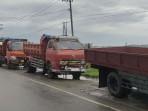 20251015-Ratusan-truk-mengantre-solar-di-Polewali-Mandar-Sulawesi-Barat.jpg