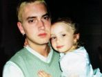 29032017-eminem-dan-anaknya_20170329_194501.jpg
