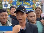 Husein Buat Suasana Alun-alun Pati Tegang, Muncul Setelah Menghilang Usai Temui Bupati Sudewo