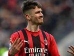 Alexis-Saelemaekers-di-AC-Milan-uu.jpg