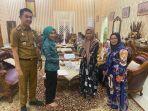 Bachyuni-istri-nyaa.jpg