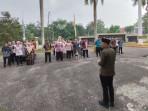 Bupati-Sarolangun-Hurmin-saat-sidak-ASN-di-Sekretarian-DPRD-Sarolangun.jpg