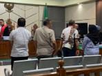 Empat-terdakwa-kasus-korupsi-pengadaan-alat-praktik-SMK-pada-Dinas-Pendidikan-Provinsi-Jambi.jpg