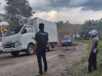 Kemacetan-Parah-Akibat-Dump-Truck-Terguling-di-Km-113-Merlung-Baru-Terurai-Setelah-4-Jam.jpg