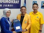 Kembalikan-Formulir-ke-Demokrat-Kota-Jambi-Budi-Setiawan-Harap-Bisa-Berjuang-Bersama-di-Pilwako.jpg