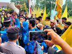 PMII-Tanjabtim-Gelar-Unjuk-Rasa-di-Depan-Gedung-DPRD.jpg