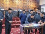 Pemkab-dan-DPRD-Merangin-Jambi-Teken-Kesepakatan-di-Paripurna.jpg