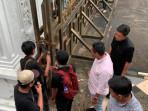 Perwakilan-DPRD-Jambi-Turun-ke-Gerbang.jpg
