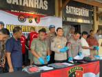 Polda-Jambi-press-rilis-kasus-pencurian-saat-demo-ricuh-di-DPRD-Jambi.jpg